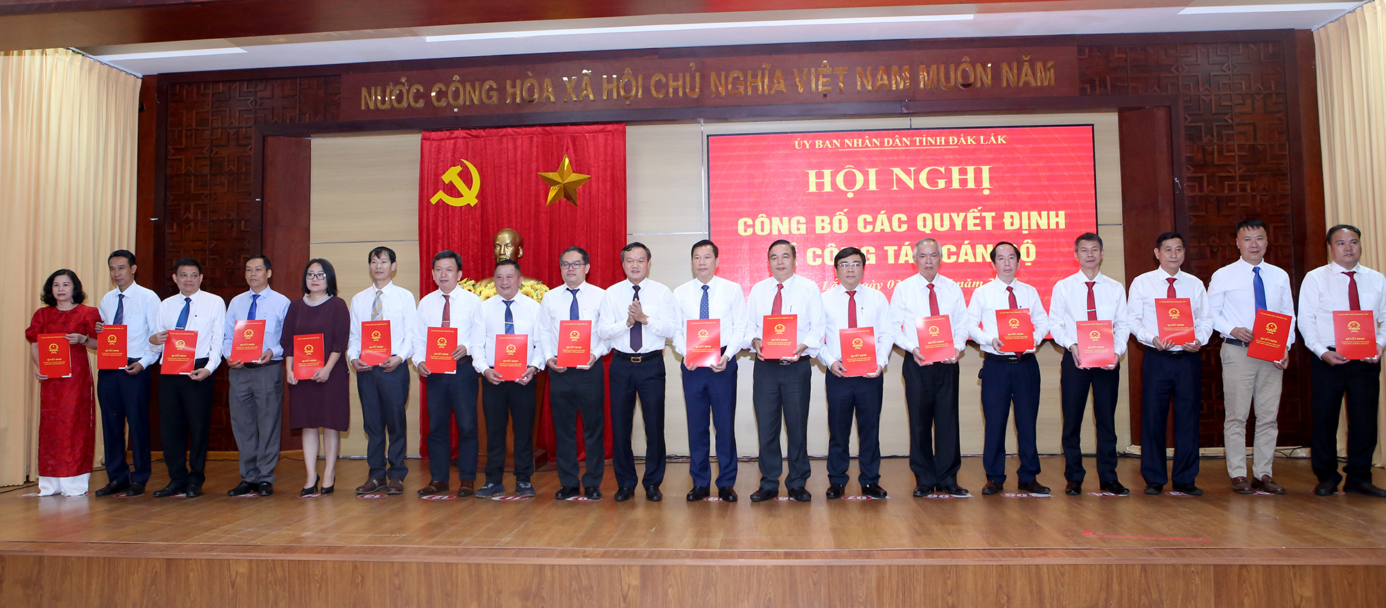 anh 5 bài 2